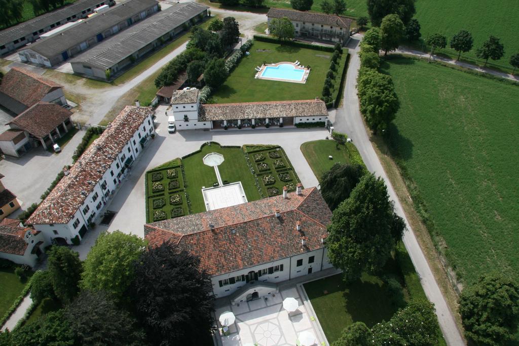 Borgo Dei Conti Della Torre Casa de hóspedes Morsano al Tagliamento Exterior foto
